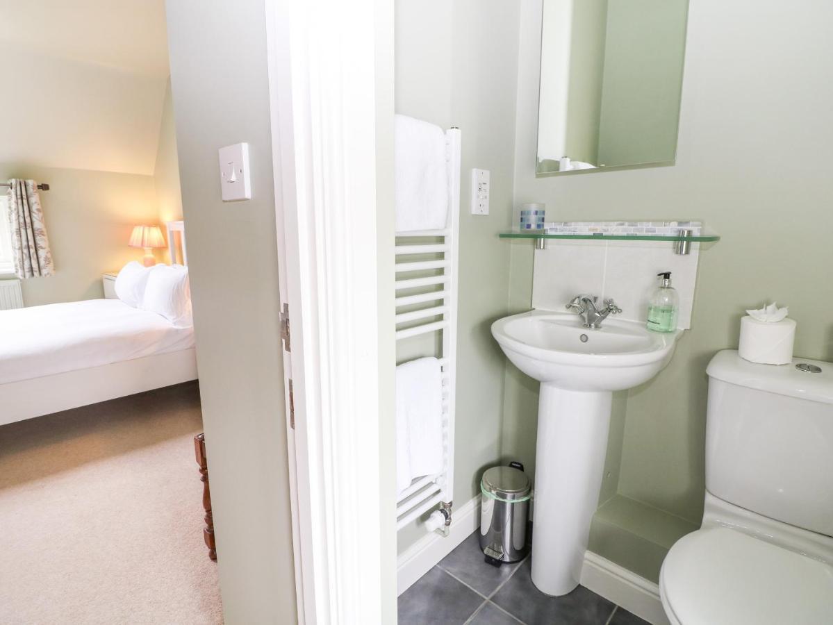 3 Painters Field Villa Cirencester Ngoại thất bức ảnh