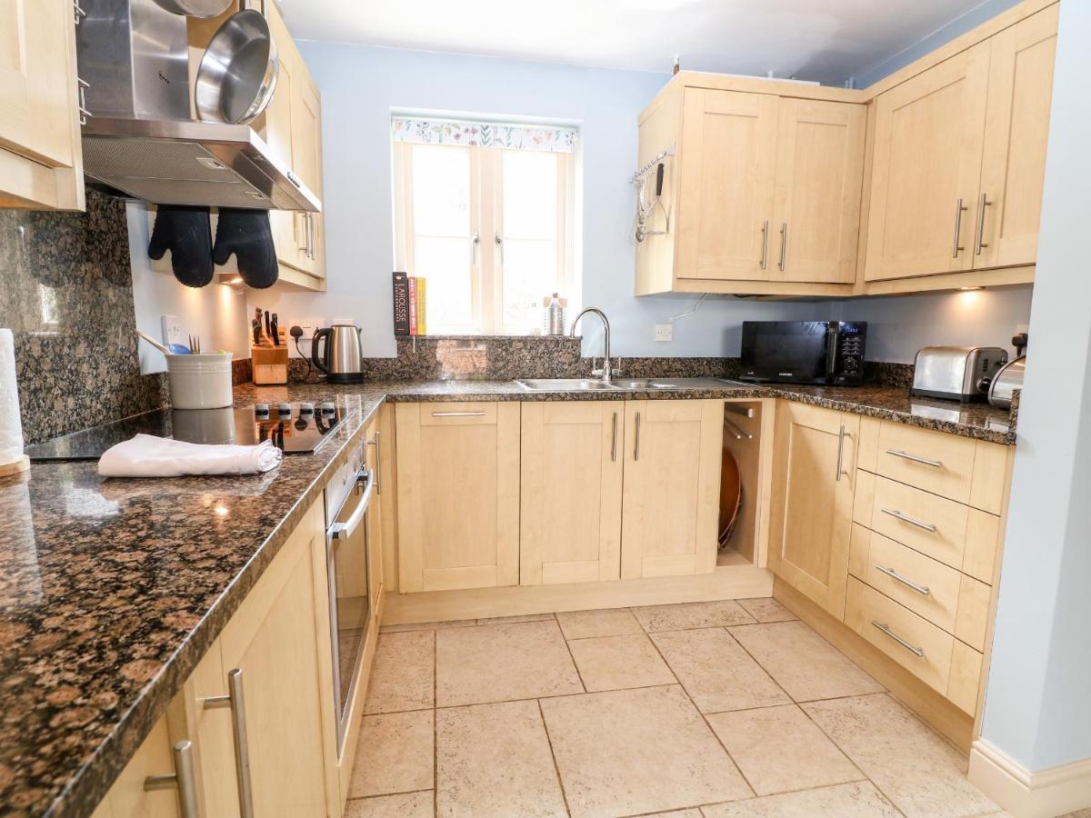 3 Painters Field Villa Cirencester Ngoại thất bức ảnh