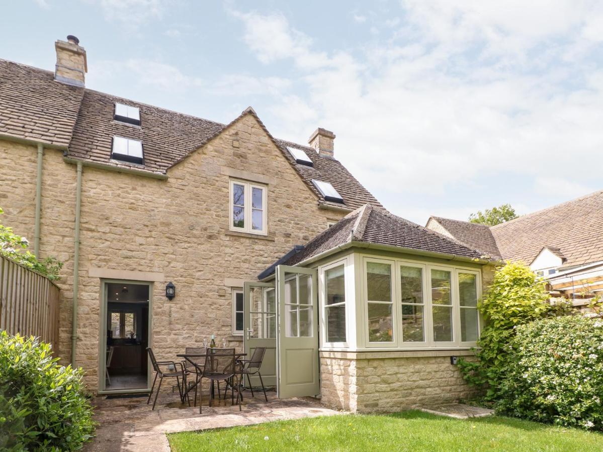 3 Painters Field Villa Cirencester Ngoại thất bức ảnh
