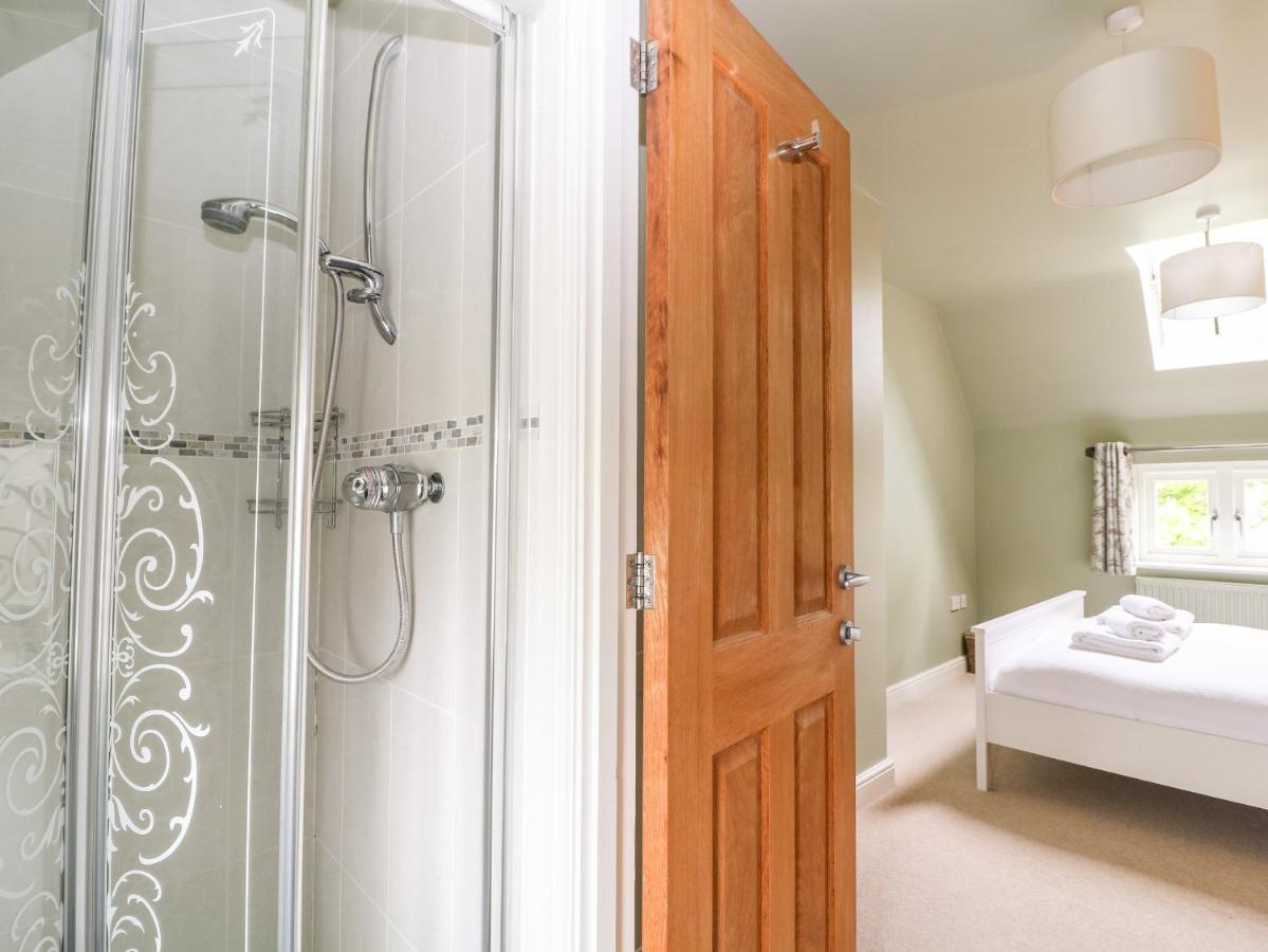 3 Painters Field Villa Cirencester Ngoại thất bức ảnh