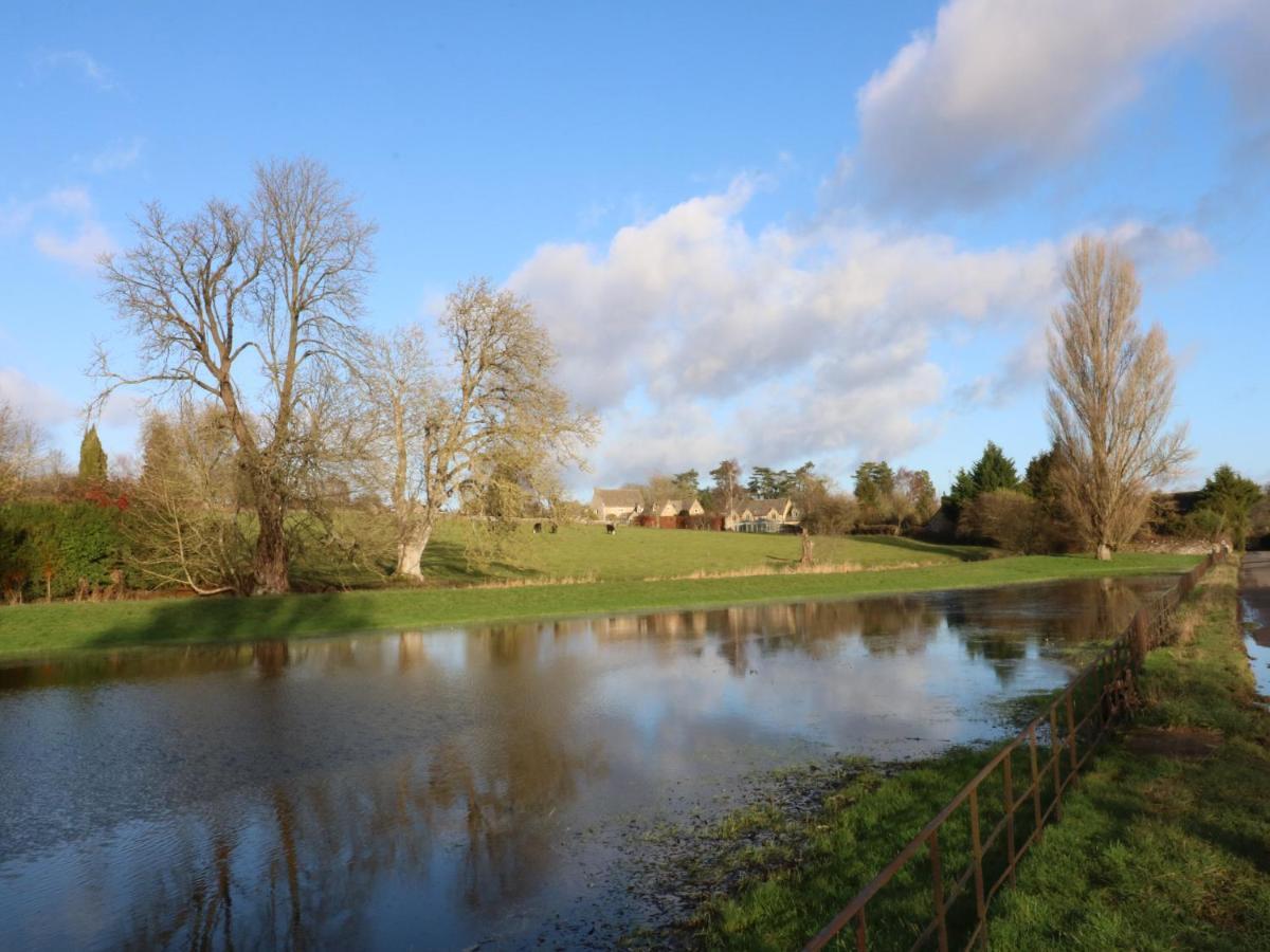 3 Painters Field Villa Cirencester Ngoại thất bức ảnh